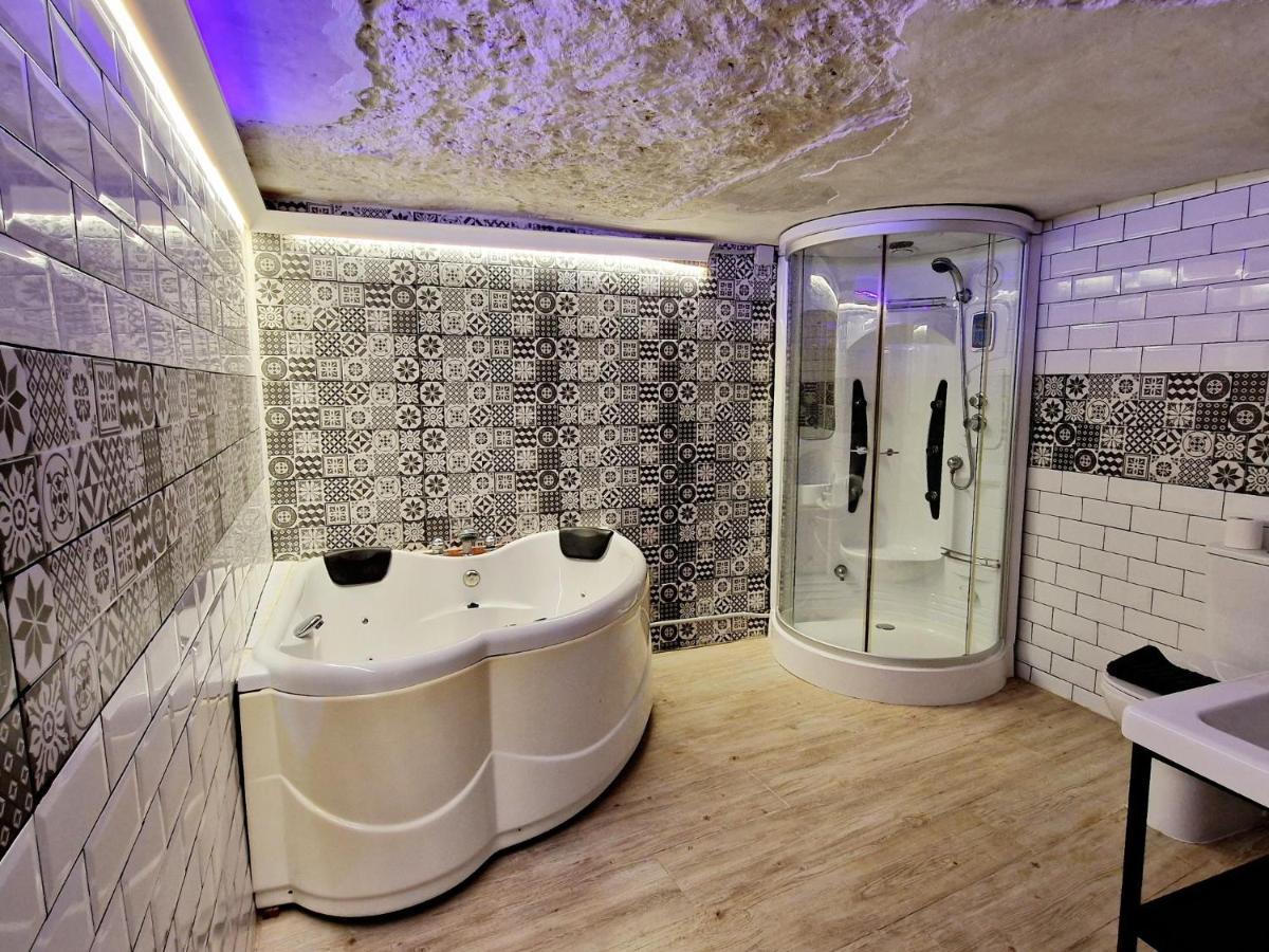 Apartamento Bonita Casa Cueva Con Jacuzzi Paterna Exterior foto
