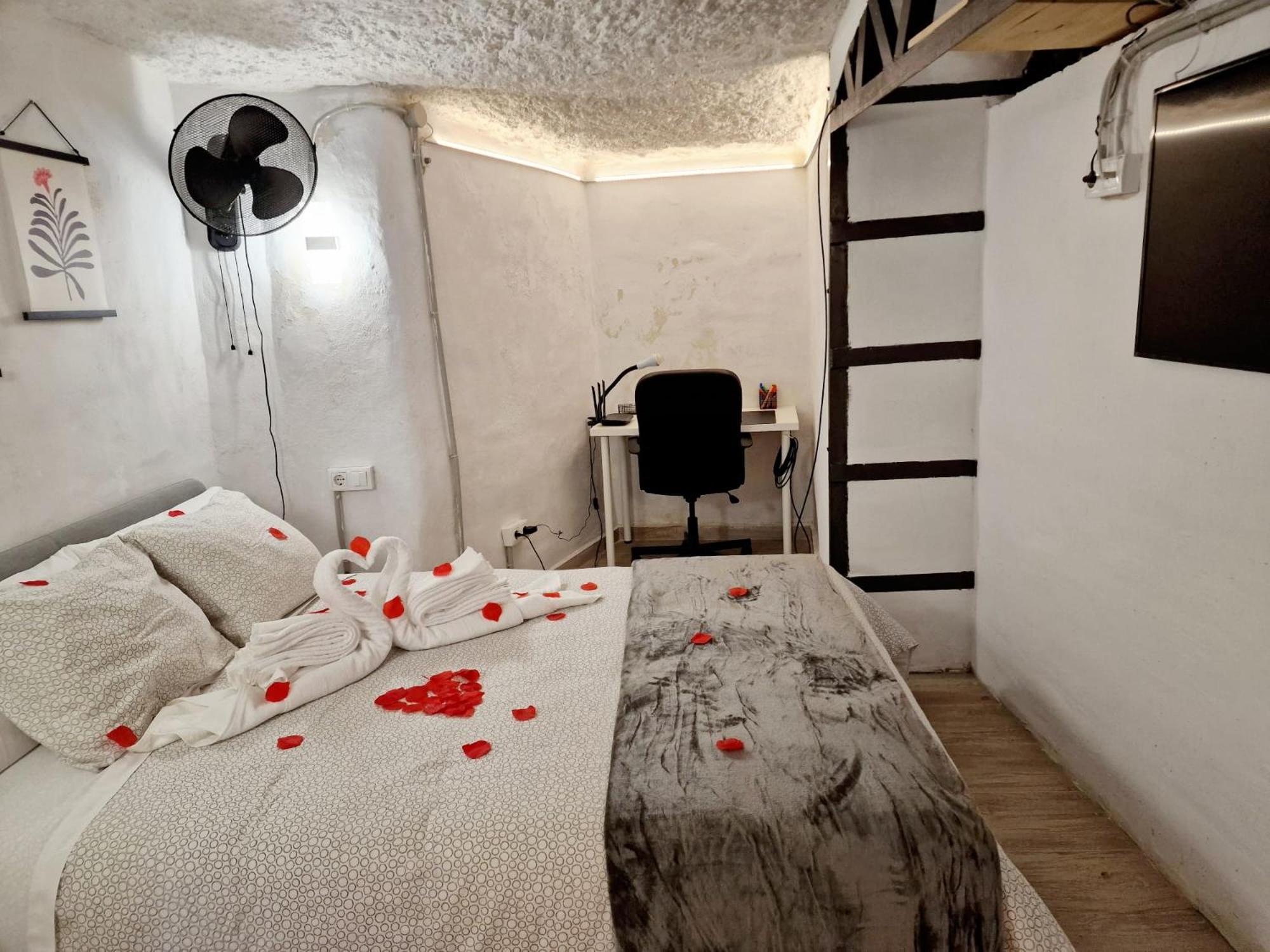 Apartamento Bonita Casa Cueva Con Jacuzzi Paterna Exterior foto